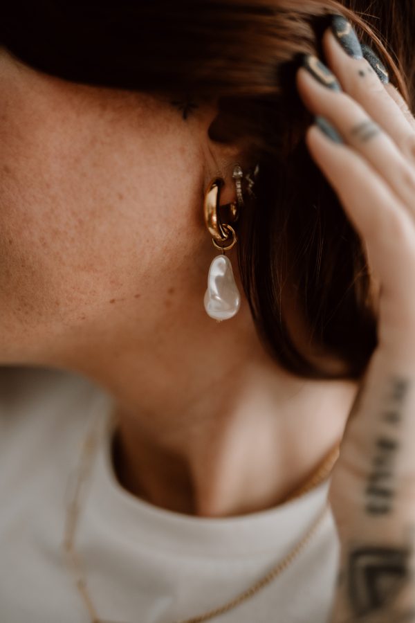 Modern Pearl Earring