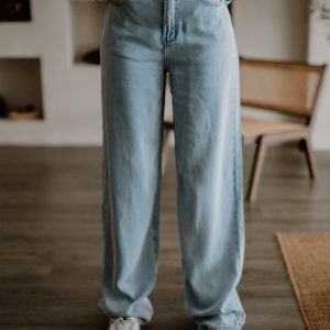 Wide Clear Jeans