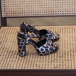 Léopard heels